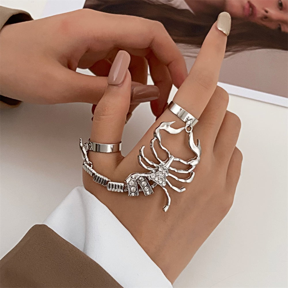 Wholesale Scorpion finger-inlaid zircon gemstone three-dimensional scorpion bracelet